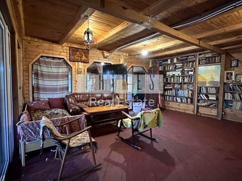 дом по адресу Днепровская набережная ул.