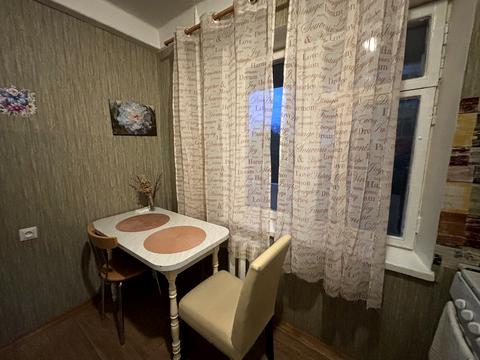 квартира за адресою Раїси Окіпної вул., 5