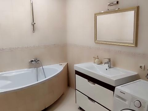 квартира за адресою Львів, Наукова вул., 2а