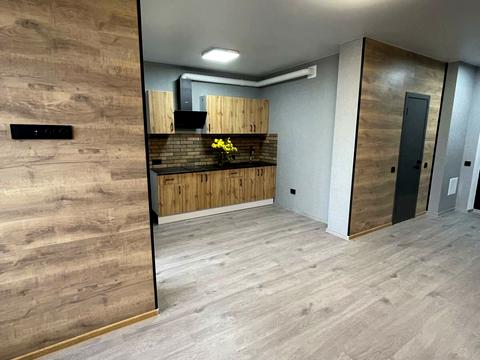 квартира за адресою Леоніда Бірюкова бульв., 4