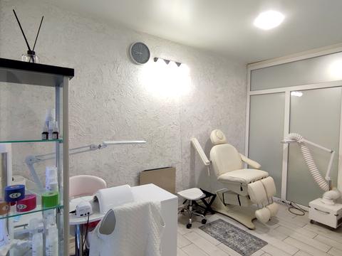 комерційна за адресою вул. Дворецька, 46