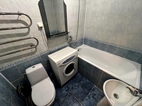 квартира за адресою В'ячеслава Чорновола вул., 17