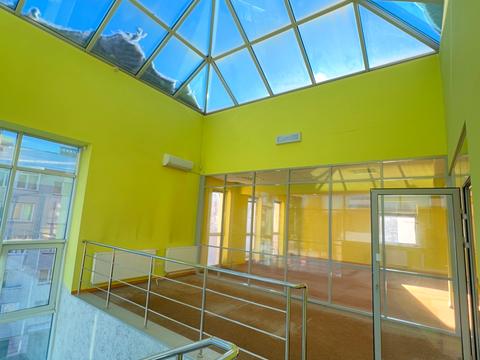 комерційна за адресою Леоніда Перфецького вул., 11б