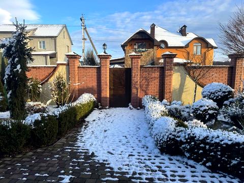 будинок за адресою с. Лісові Гринівці, Затишна, 12