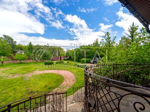 будинок за адресою Центральна, 3