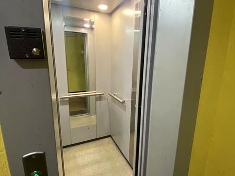 квартира за адресою Дністровська вул., 19/1