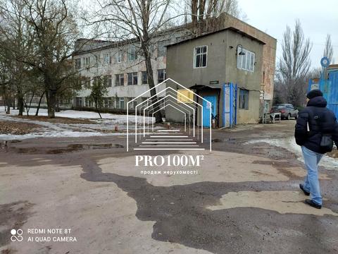 комерційна за адресою Перша Виставкова вул., 2Г