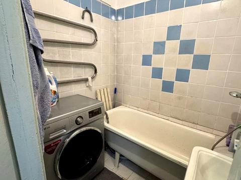 квартира за адресою житловий масив Тополя-3 вул., 8
