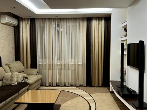 квартира за адресою Соборності вул. (Жовтнева), 40