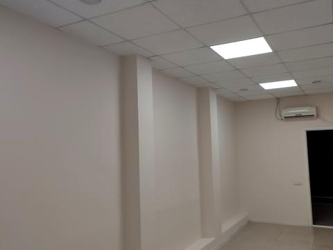 комерційна за адресою Б. Хмельницького, 14