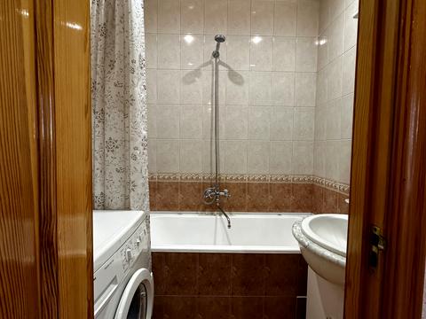 квартира за адресою Рональда Рейгана вул., 4-А