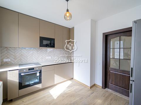 квартира за адресою Софії Русової вул., 7-А