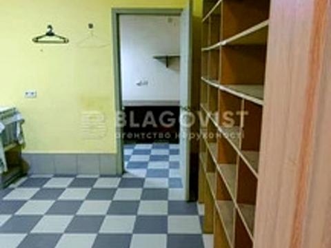 комерційна за адресою Князів Острозьких вул. (Московська), 39