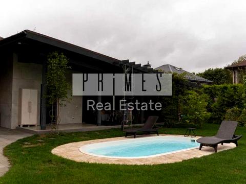 будинок за адресою Молодіжна вул.