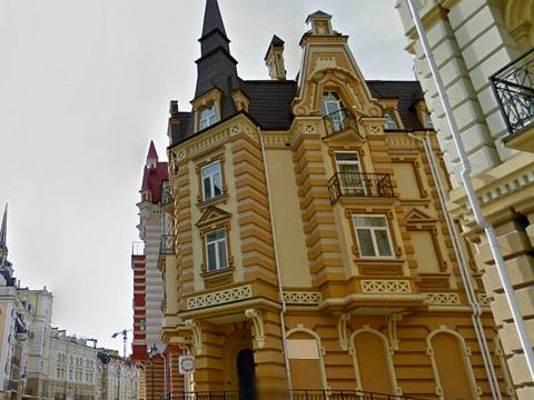 паркомісце за адресою Кожум'яцька вул., 15