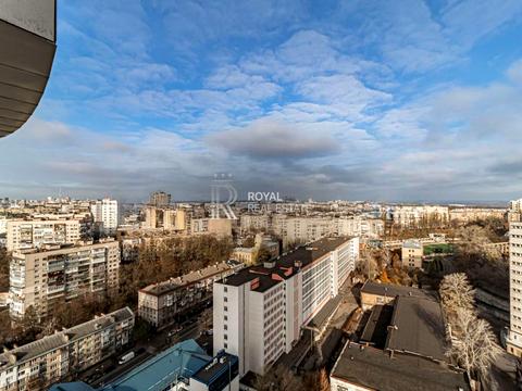 коммерческая по адресу Кловский спуск, 7a