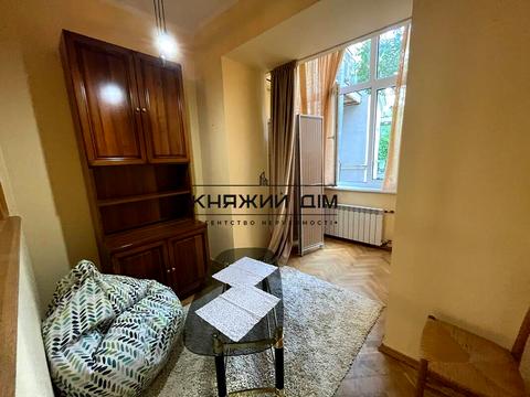 квартира за адресою Круглоуніверситетська вул., 13