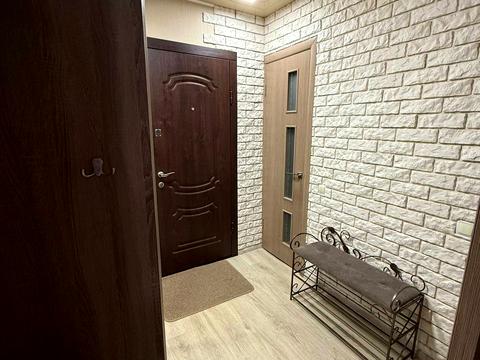 квартира за адресою Космодромна вул., 2