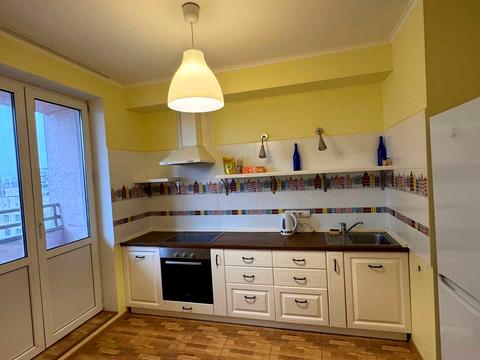 квартира по адресу Феодосийская ул., 1