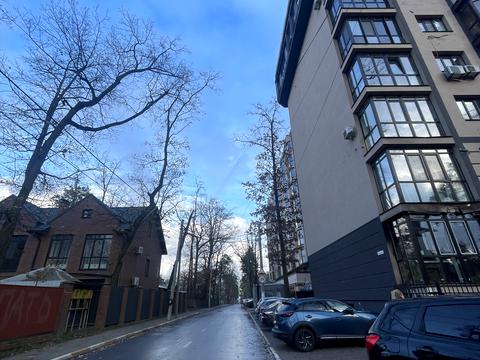 комерційна за адресою Київська вул., 73