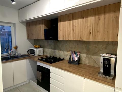 будинок за адресою Леоніда Каденюка