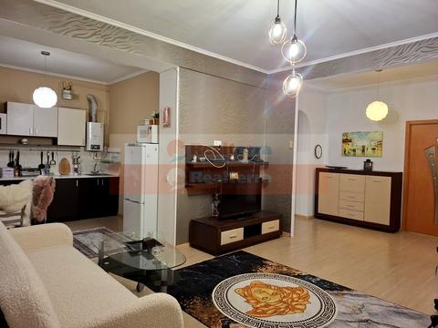 квартира за адресою Леоніда Каденюка просп. (Юрія Гагаріна), 8-А