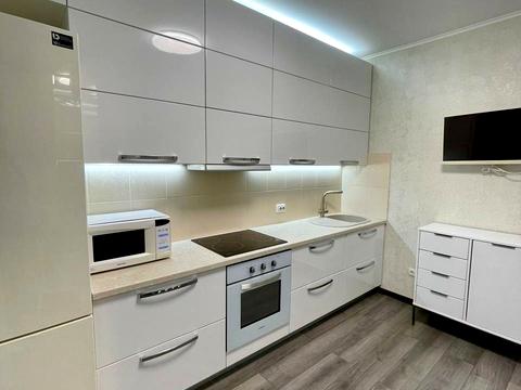 квартира за адресою Київ, Миколи Бажана просп., 8-Б