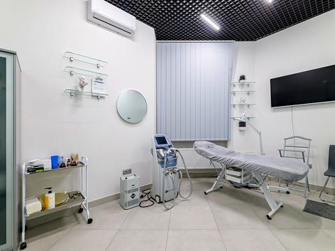 коммерческая по адресу Устиановича ул., 8