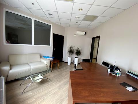 комерційна за адресою Дніпровська набережна вул., 26-Ж