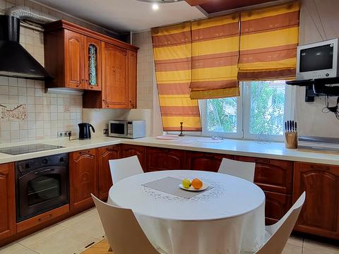 квартира за адресою Князя Ярослава Мудрого вул. (Ленінградська), 8