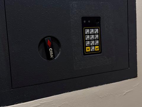 квартира по адресу Уинстона Черчилля ул. (Красноткацкая), 16-Б