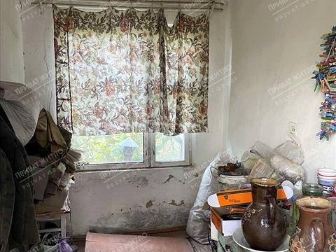 дом по адресу центральна, 1