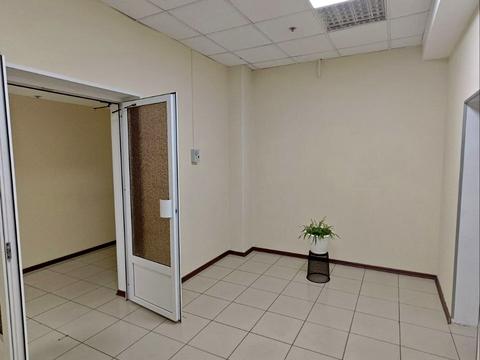 комерційна за адресою Антоновича вул. (Горького), 172