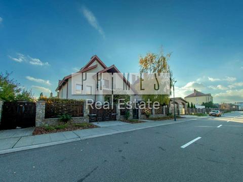 будинок за адресою Київ, Лютнева вул., 58