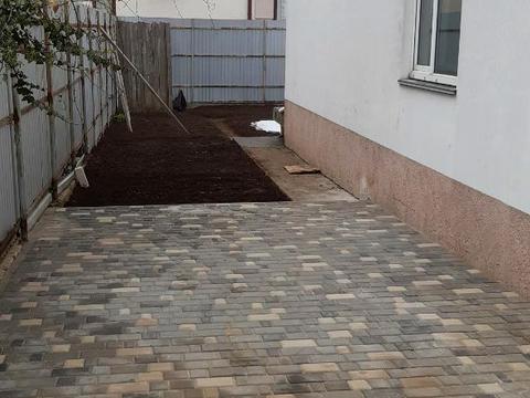 будинок за адресою Лабораторна вул., 1
