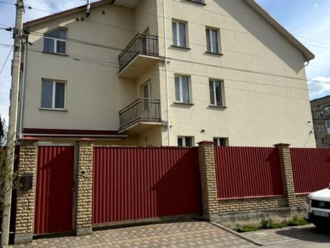 комерційна за адресою Міцкевича вул., 4