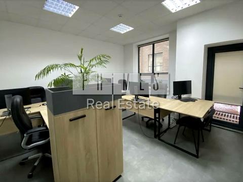 комерційна за адресою Красилівська вул., 5