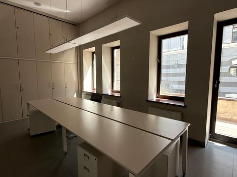 коммерческая по адресу Золотоворотская ул., 13