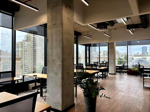 комерційна за адресою Велика Васильківська вул. (Червоноармійська), 24