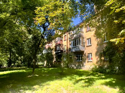 квартира за адресою Верховинна вул., 8