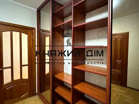 квартира за адресою Європейського Союзу просп. (Правди), 64
