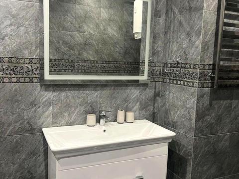 квартира по адресу Александровская ул., 1