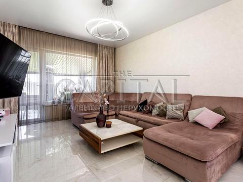 дом по адресу Київська