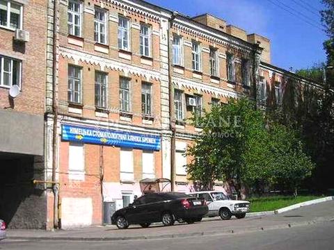 комерційна за адресою Гоголівська вул., 39