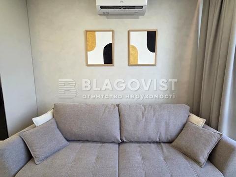 квартира за адресою Родини Крістерів вул., 14-В