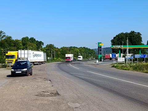 комерційна за адресою Січових Стрільців вул. (Московської Олімпіади), 39-А
