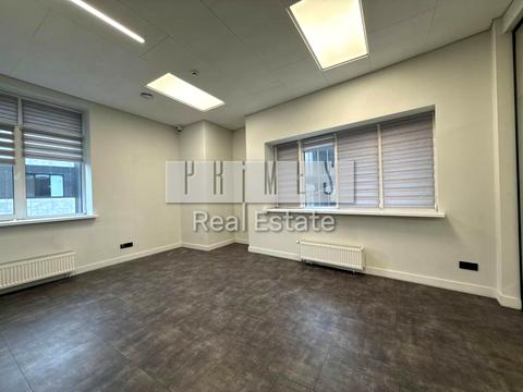 комерційна за адресою Михайла Максимовича вул. (Онуфрія Трутенка), 8