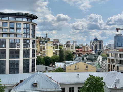 квартира за адресою Хрещатик вул. (Kreschatic), 25