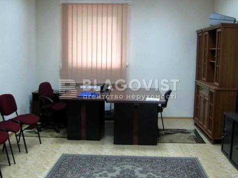 комерційна за адресою Нагірна вул., 3