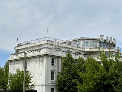 комерційна за адресою Боровкова вул., 40